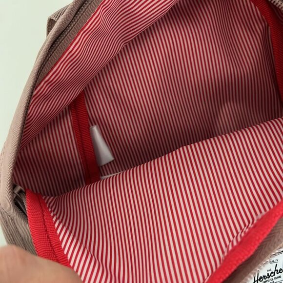 NWOT Herschel Mini Backpack Dusty pink Ash Rose 6.5L New 9" x 11" - Picture 8 of 12